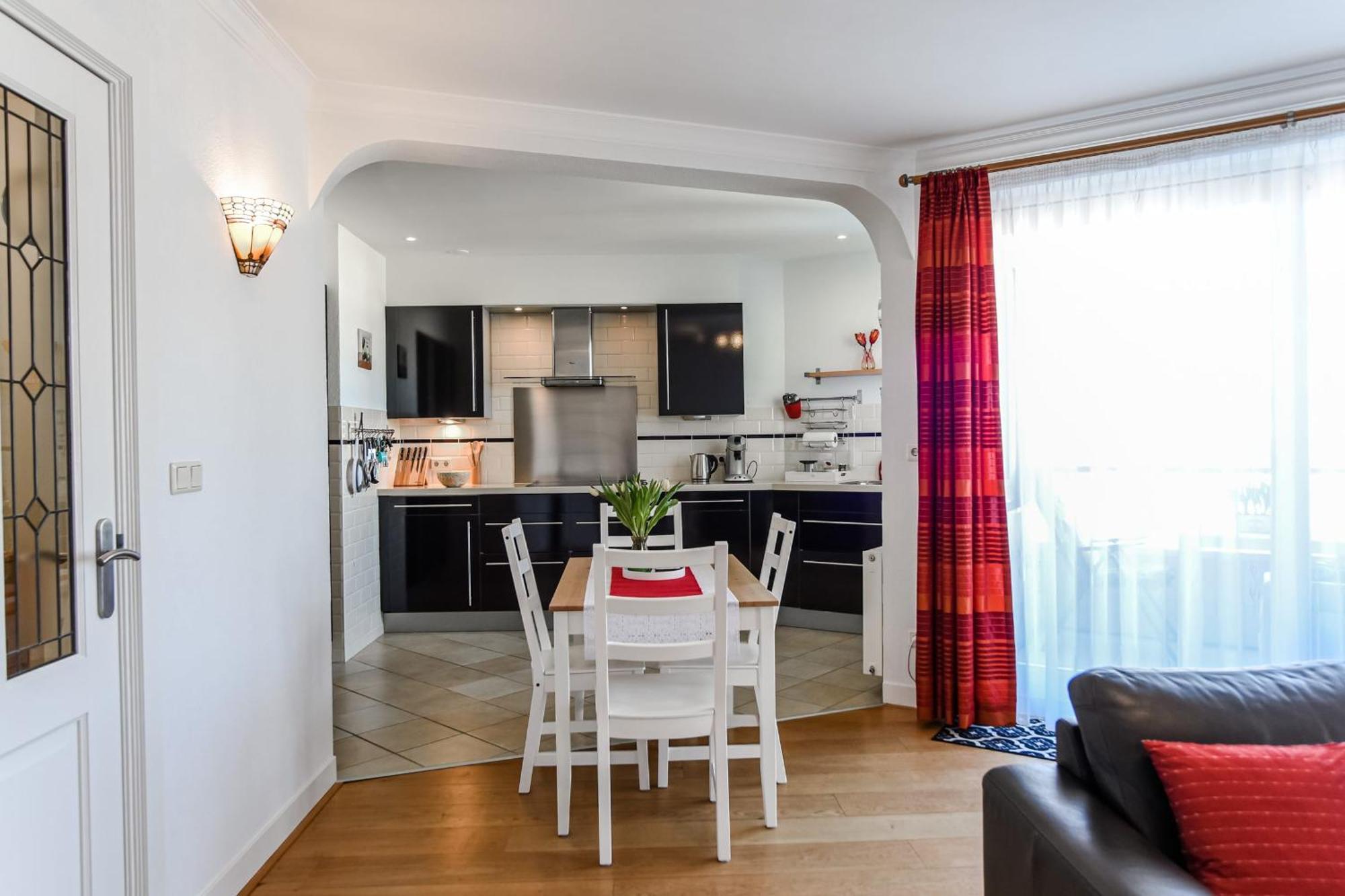 Studio Tara At The Beach With Private Parking Зандфорт Экстерьер фото